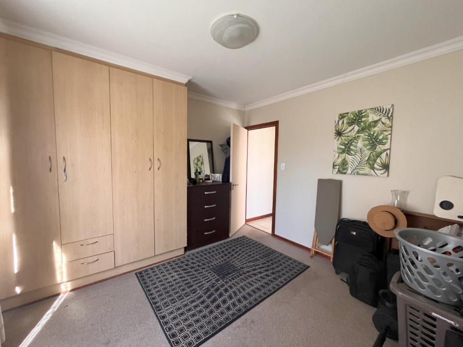 2 Bedroom Property for Sale in Vredenhof Sh Free State